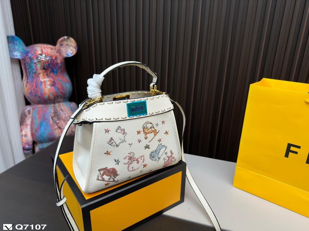 Replica Fendi Bag 23*18CM