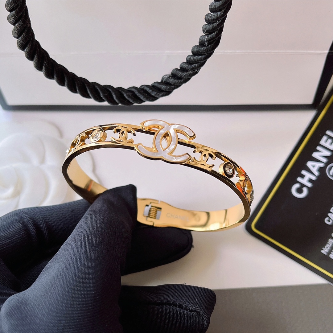Replica CHANEL Bangle
