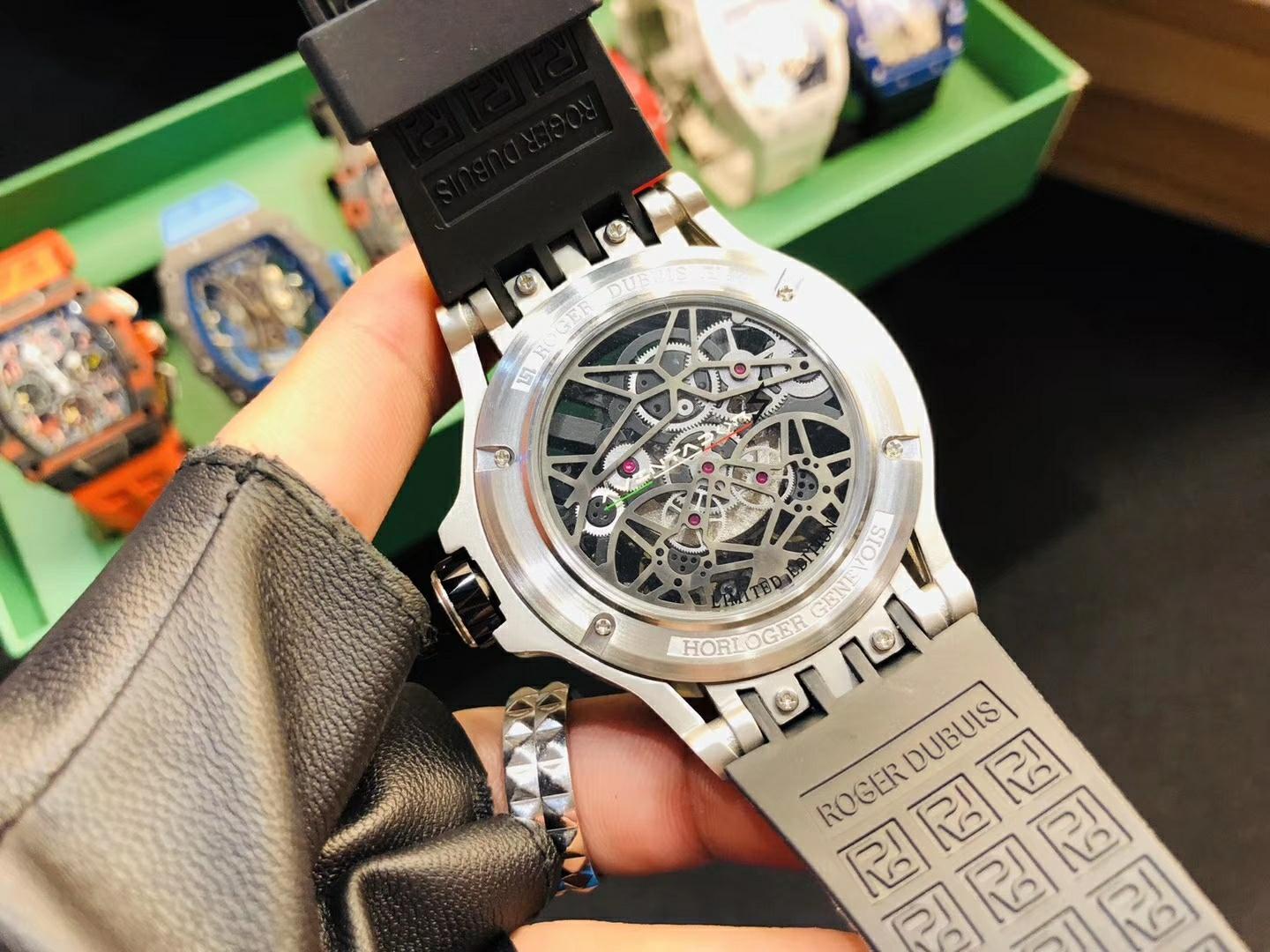 Replica Roger Dubuis 904l Stainless Steel Automatic Machine Watch 46MM