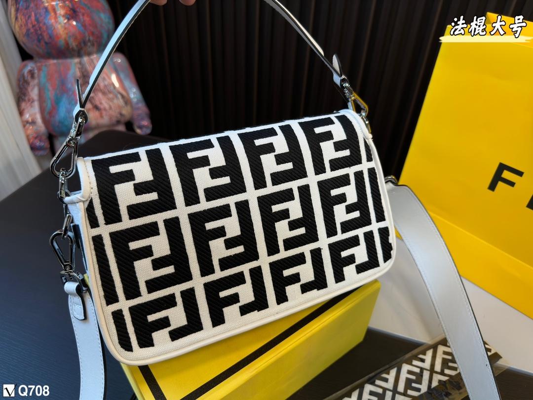 Replica Fendi Bag 14*27CM
