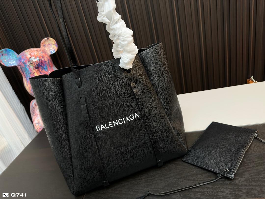 Replica Balenciaga Bag 36*35CM