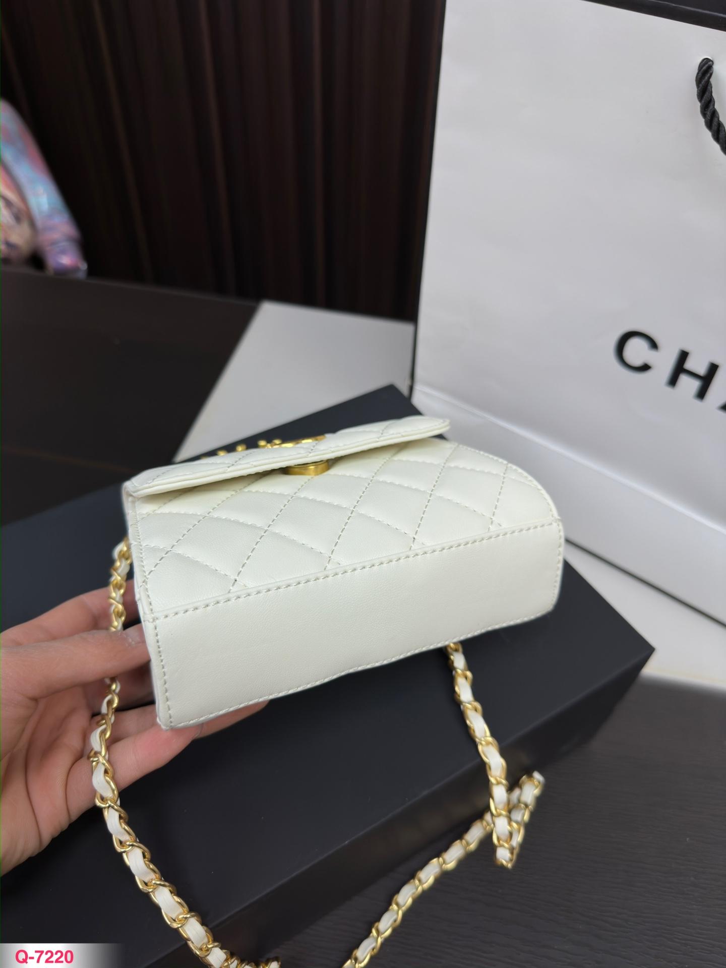 Replica Chanel Bag 15*12CM