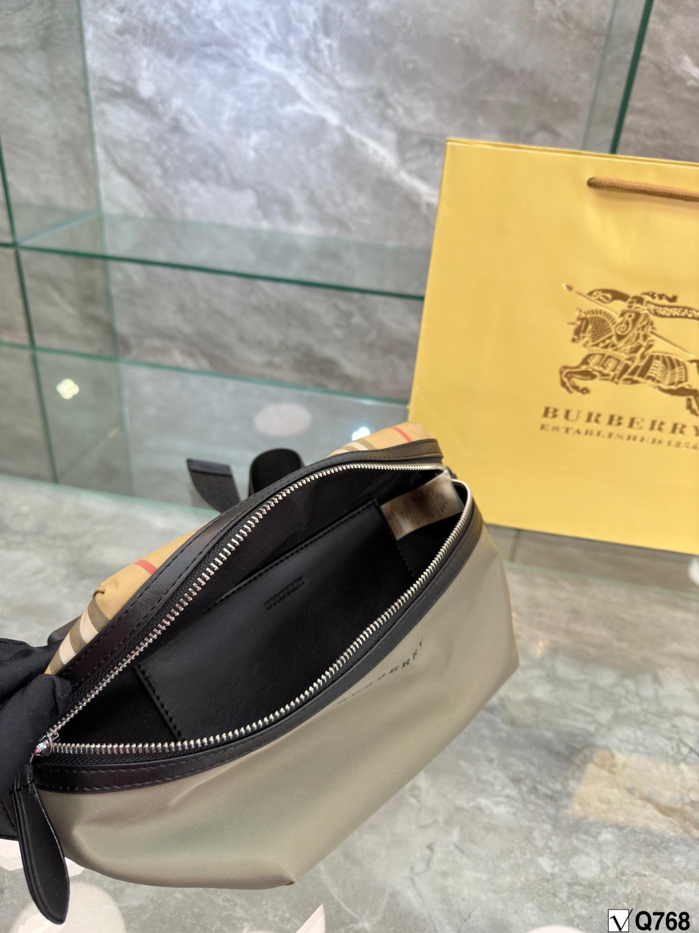 Replica Burberry Bag 30*15CM