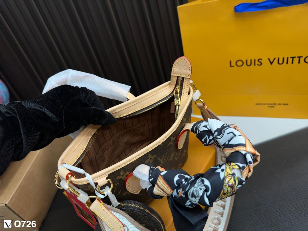 Replica Louis Vuitton Bag 13*19CM