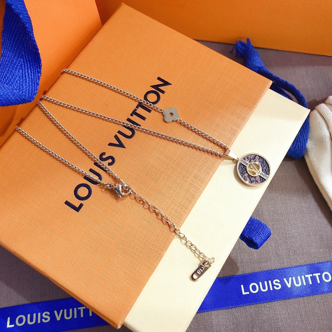 Replica LOUIS VUITTON Necklace