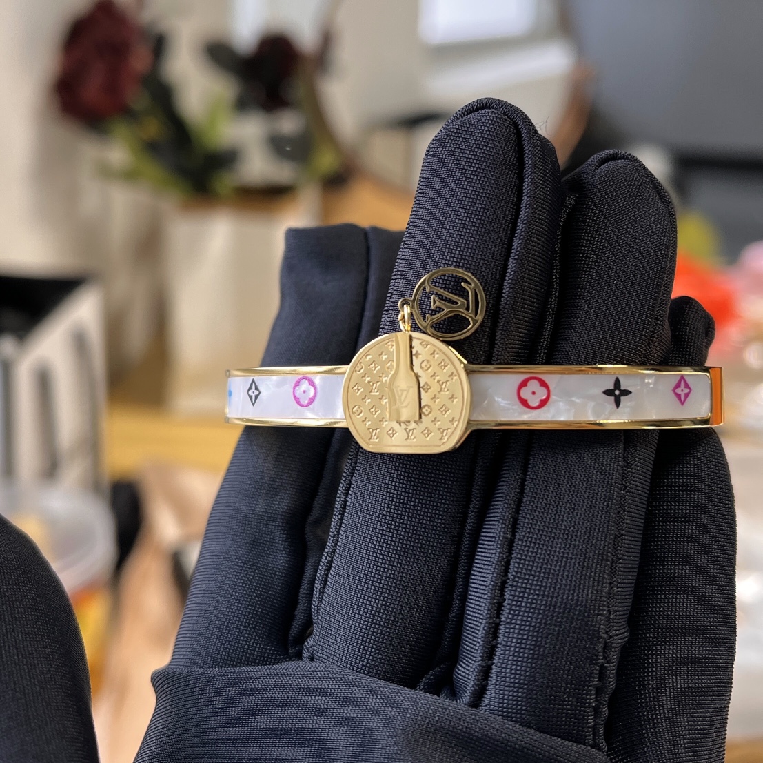 Replica LOUIS VUITTON Bangle