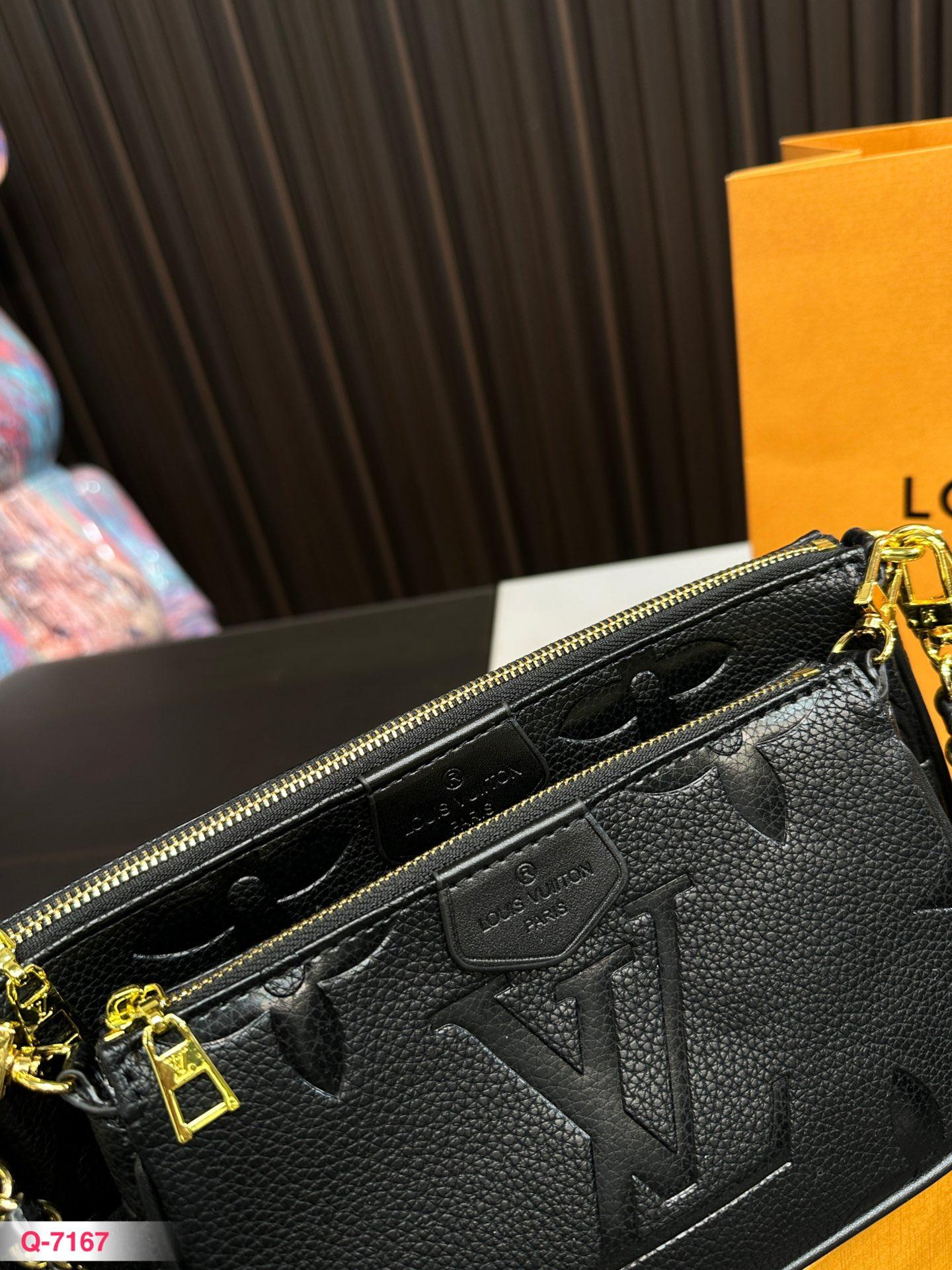 Replica Louis Vuitton Bag 12*23CM