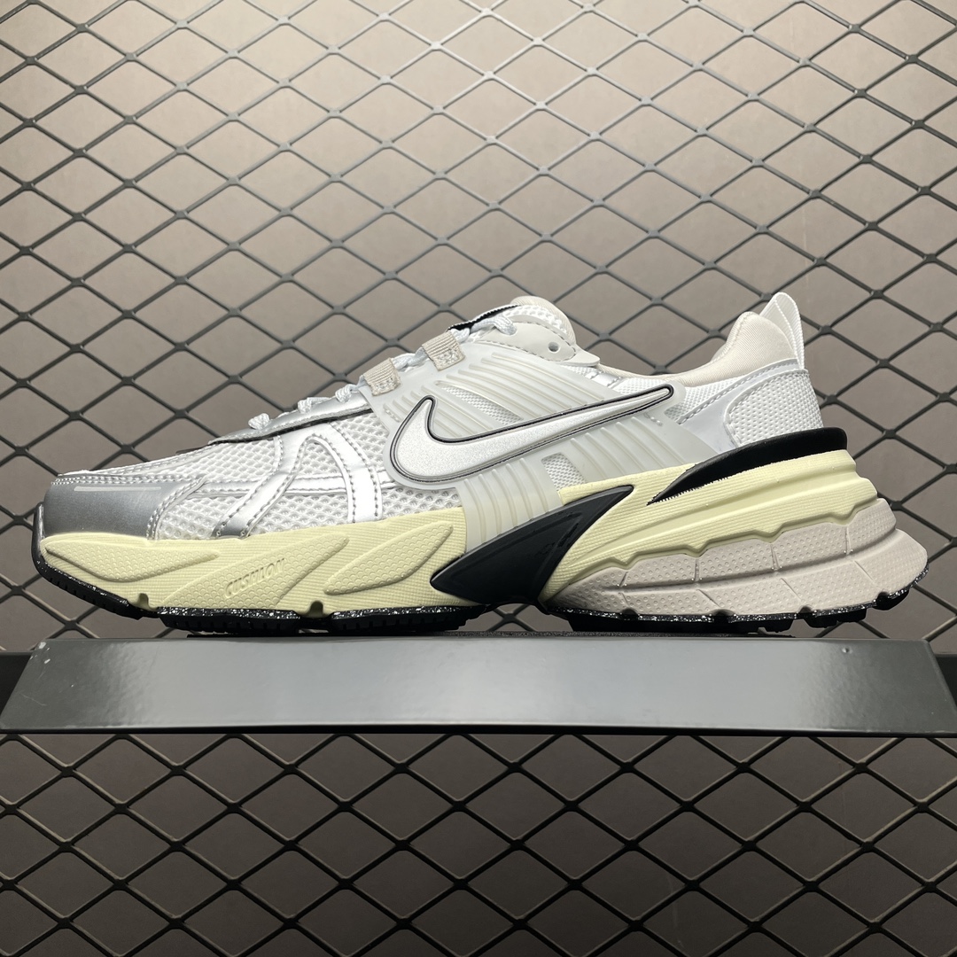 Replica Nike Shoe Nike RuntekkSummit White Metallic Silver V2K FD0736-100 Size 36-46