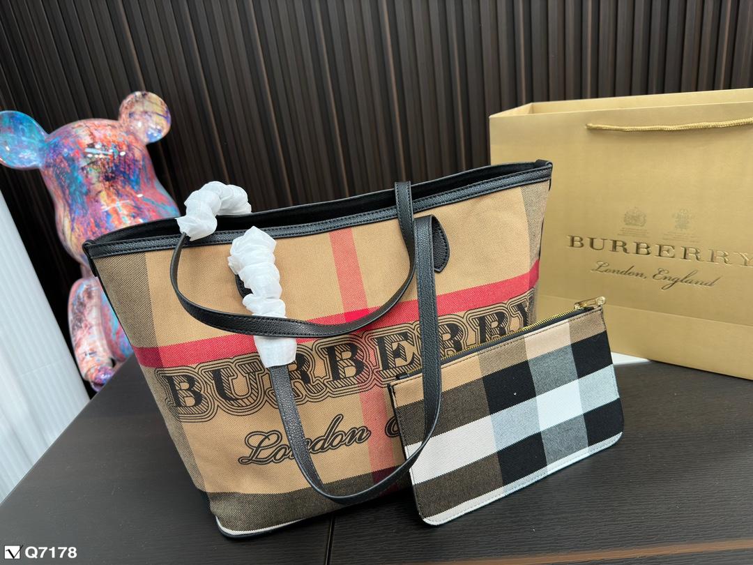 Replica Burberry Bag 31*29CM