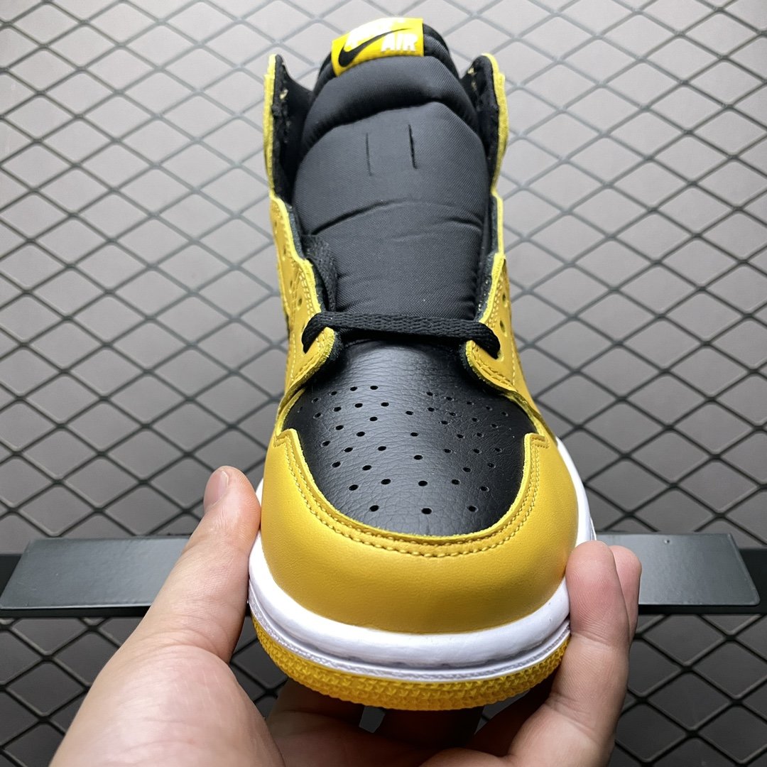 Replica Air Jordan Shoe Air Jordan 1 AJ1 555088-70136-46