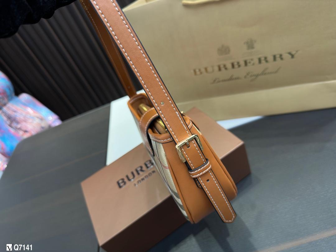 Replica Burberry Bag 23*11CM