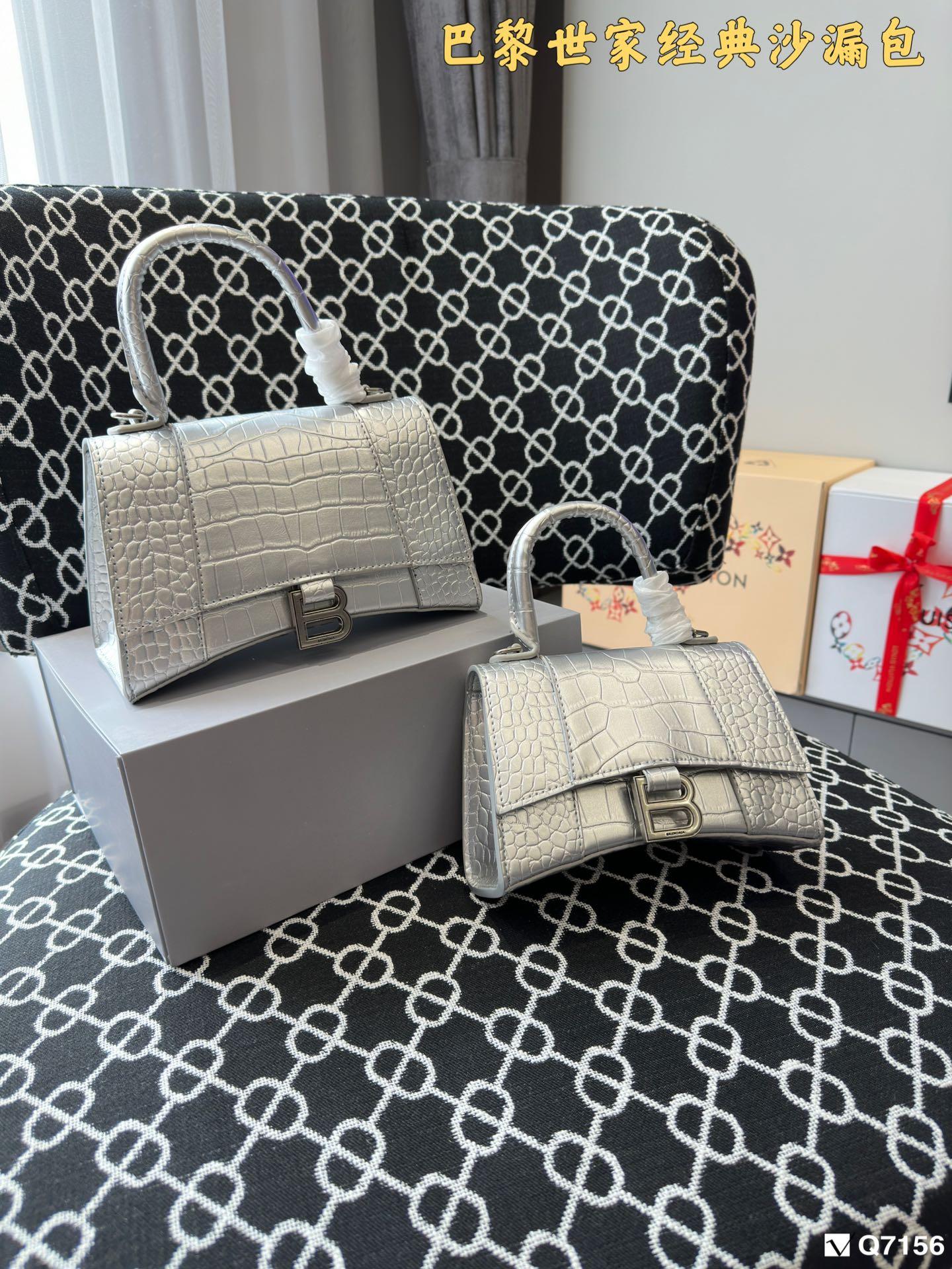 Replica Balenciaga Bag  23*10*14CM /19*8*12CM