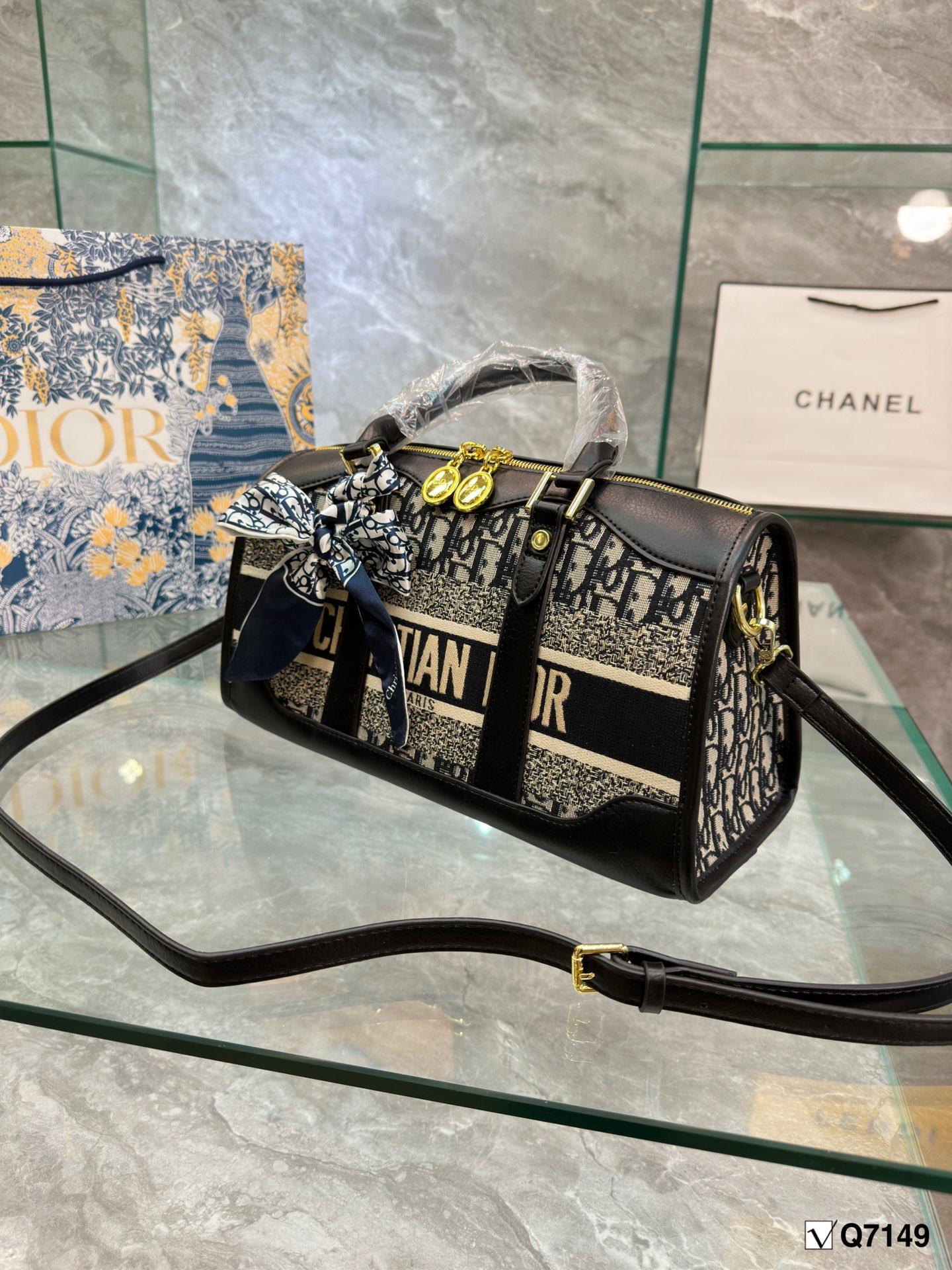 Replica Dior Bag 33*17CM