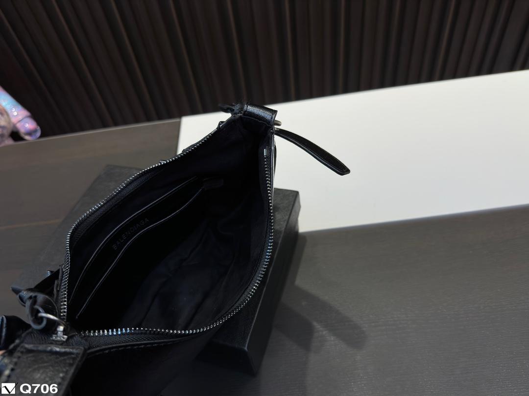 Replica Balenciaga Bag 28*16CM