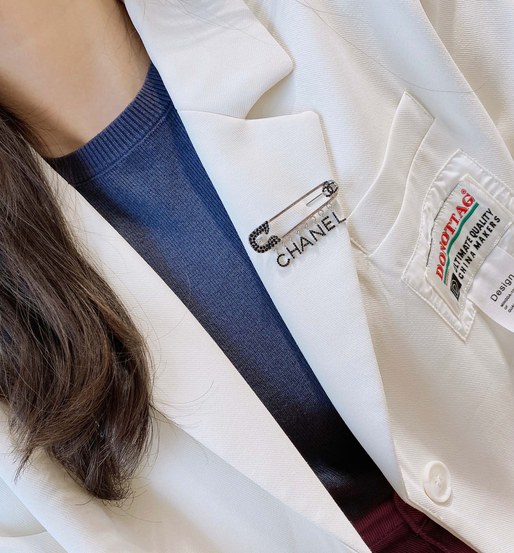 Replica CHANEL Brooch