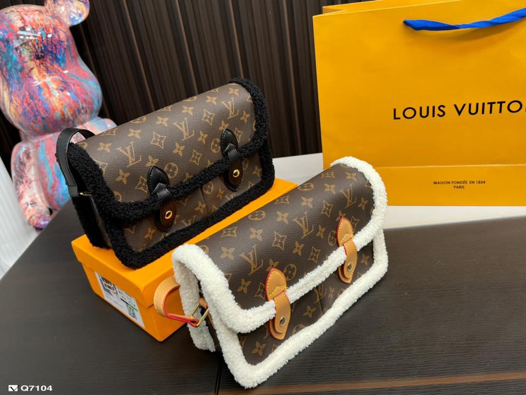 Replica Louis Vuitton Bag 26*15CM
