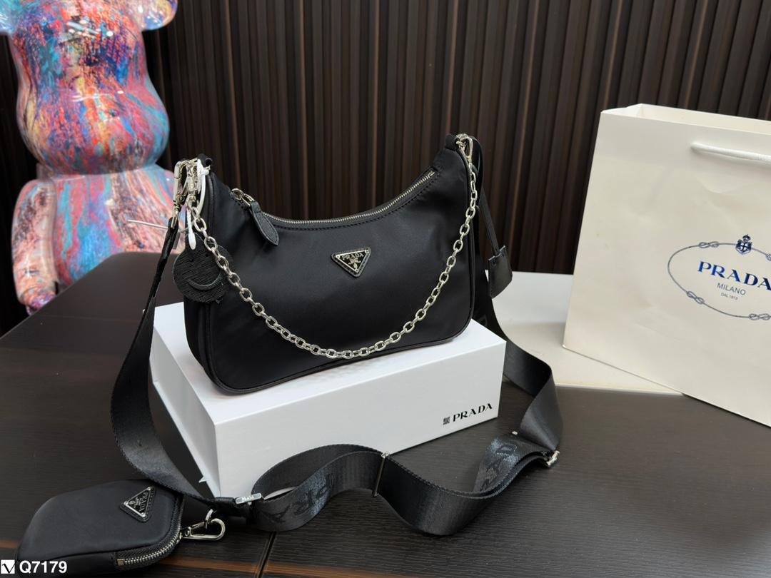 Replica Prada Bag 12*25CM