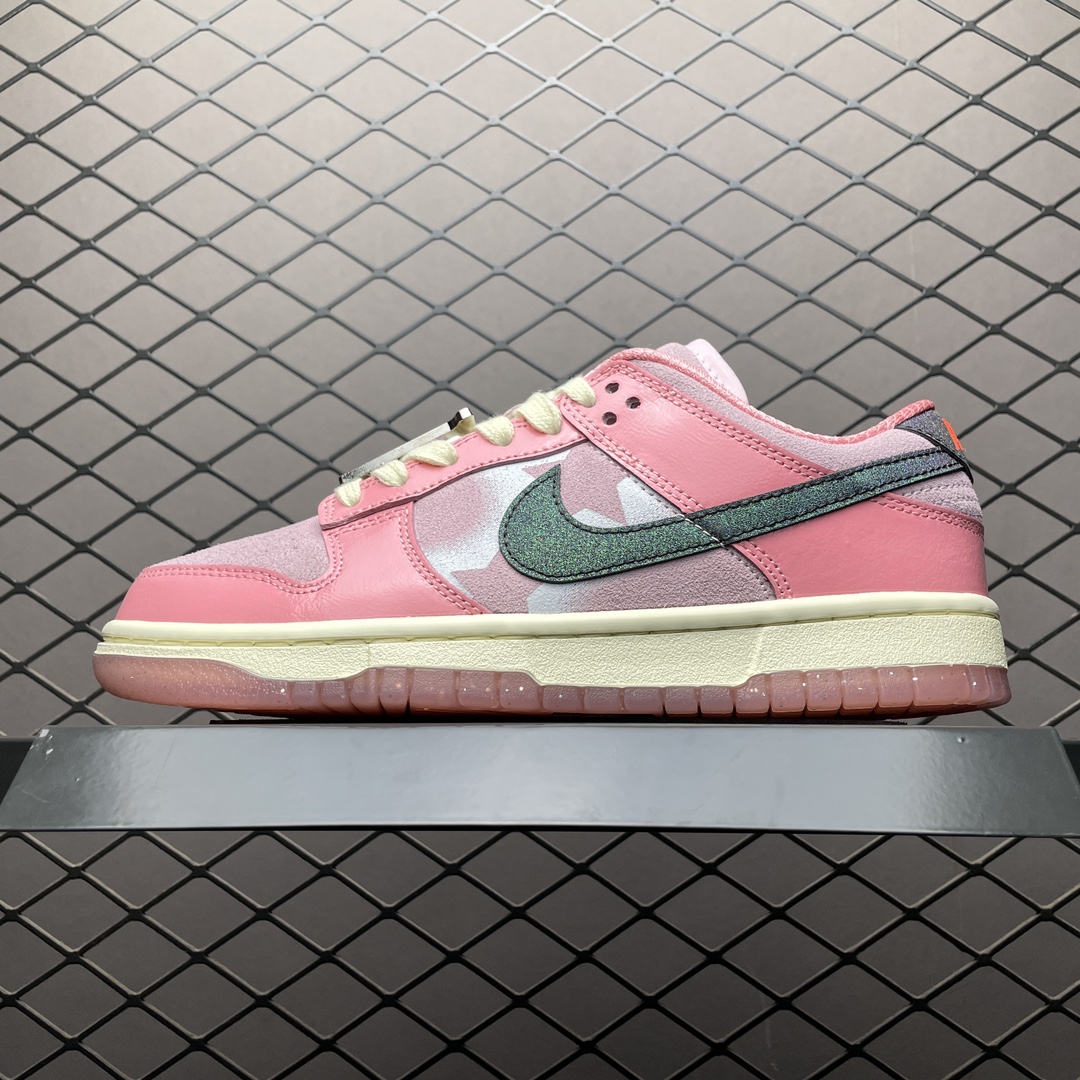 Replica Nike Dunk SB Shoe Nike Dunk LowHot Punch and Pink Foam FN8927-621 Size 36-40