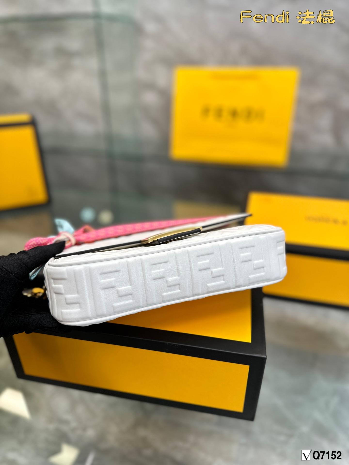 Replica Fendi Bag 23*12CM