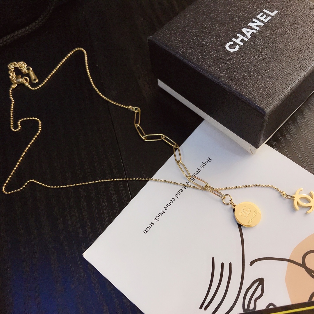 Replica CHANEL Necklace