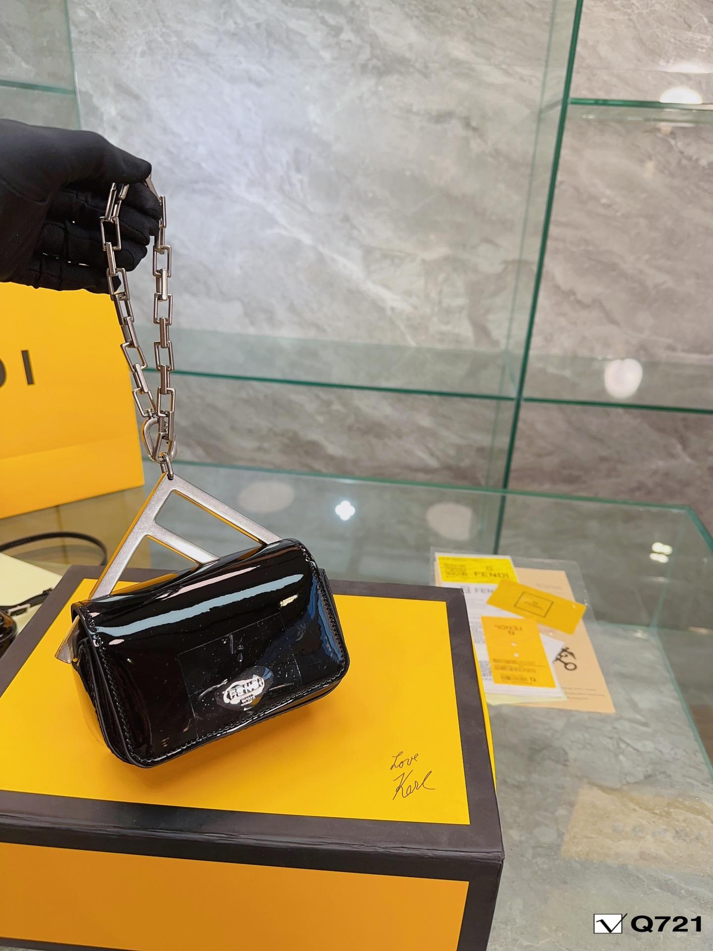 Replica Fendi Bag 15CM/23CM