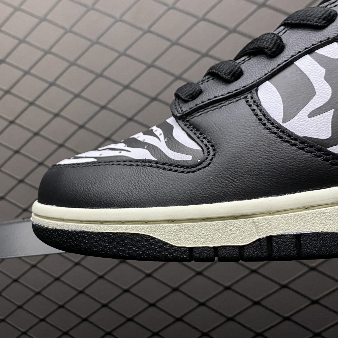 Replica Nike Shoe Quartersnacks x Nike SBDunk ZebraDM3510-001 36-47_01937
