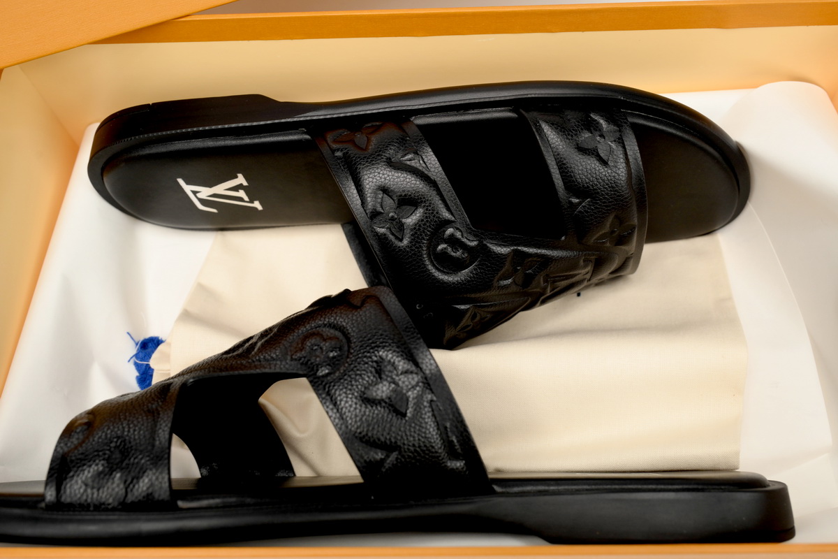 Replica Louis Vuitton Shoe BLACK LOUIS VUITTON Oasis Black Leather Surface