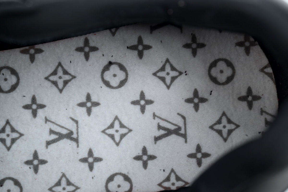 Replica LV Shoe LV Run Away Black