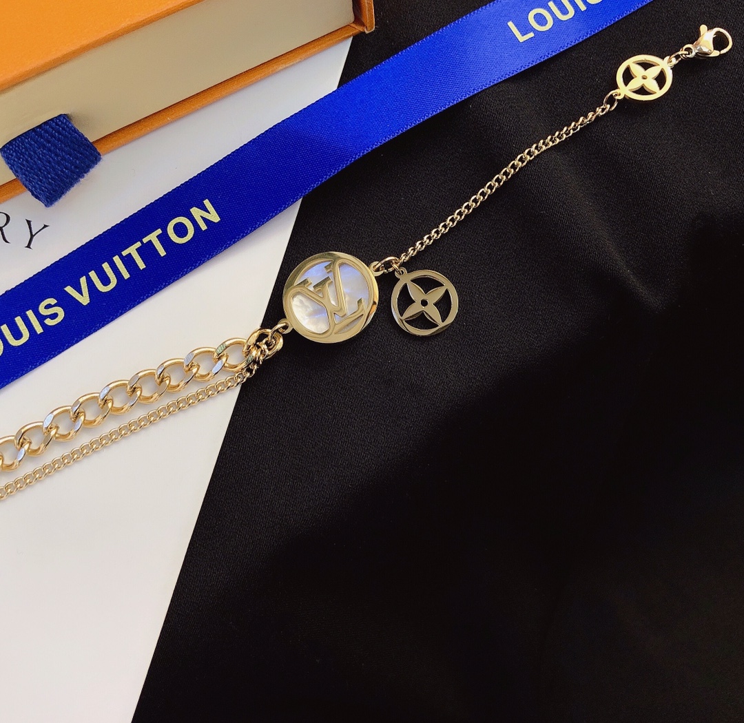Replica LOUIS VUITTON Bracelet