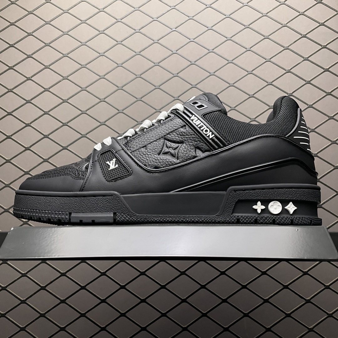 Replica Louis Vuitton Shoe Louis Vuitton LV Trainer SIZE 38-46 All Black