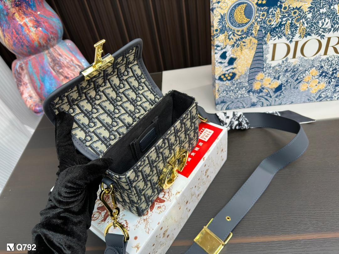 Replica Dior Bag 18*12CM