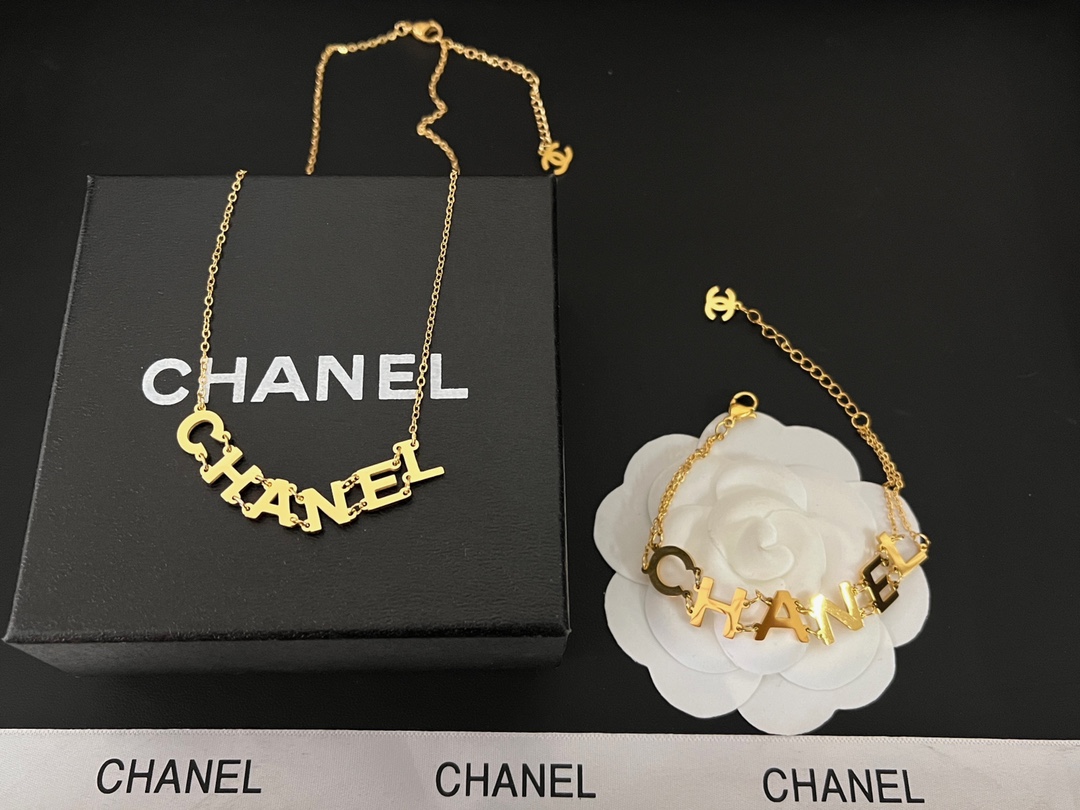 Replica CHANEL Necklace
