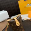 Replica Louis Vuitton Bag 6*14*18CM