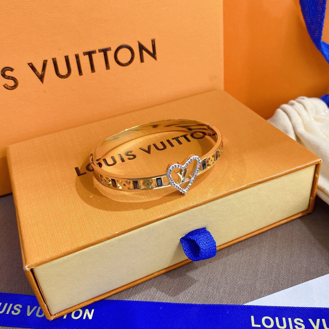 Replica LOUIS VUITTON Bangle