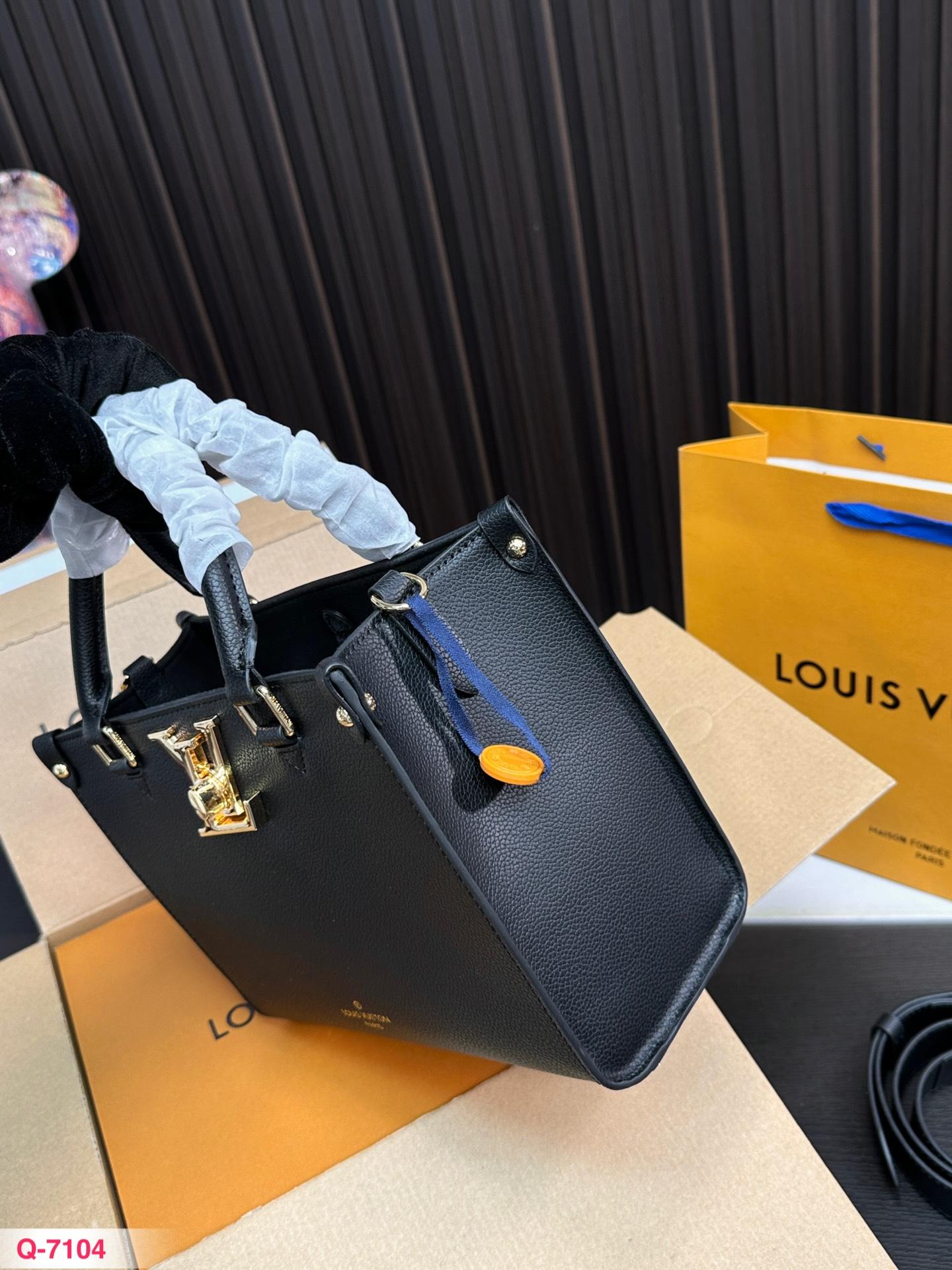 Replica Louis Vuitton Bag 23*18CM