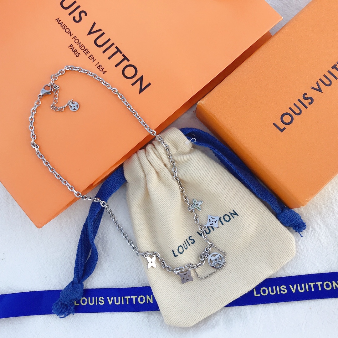 Replica LOUIS VUITTON Necklace