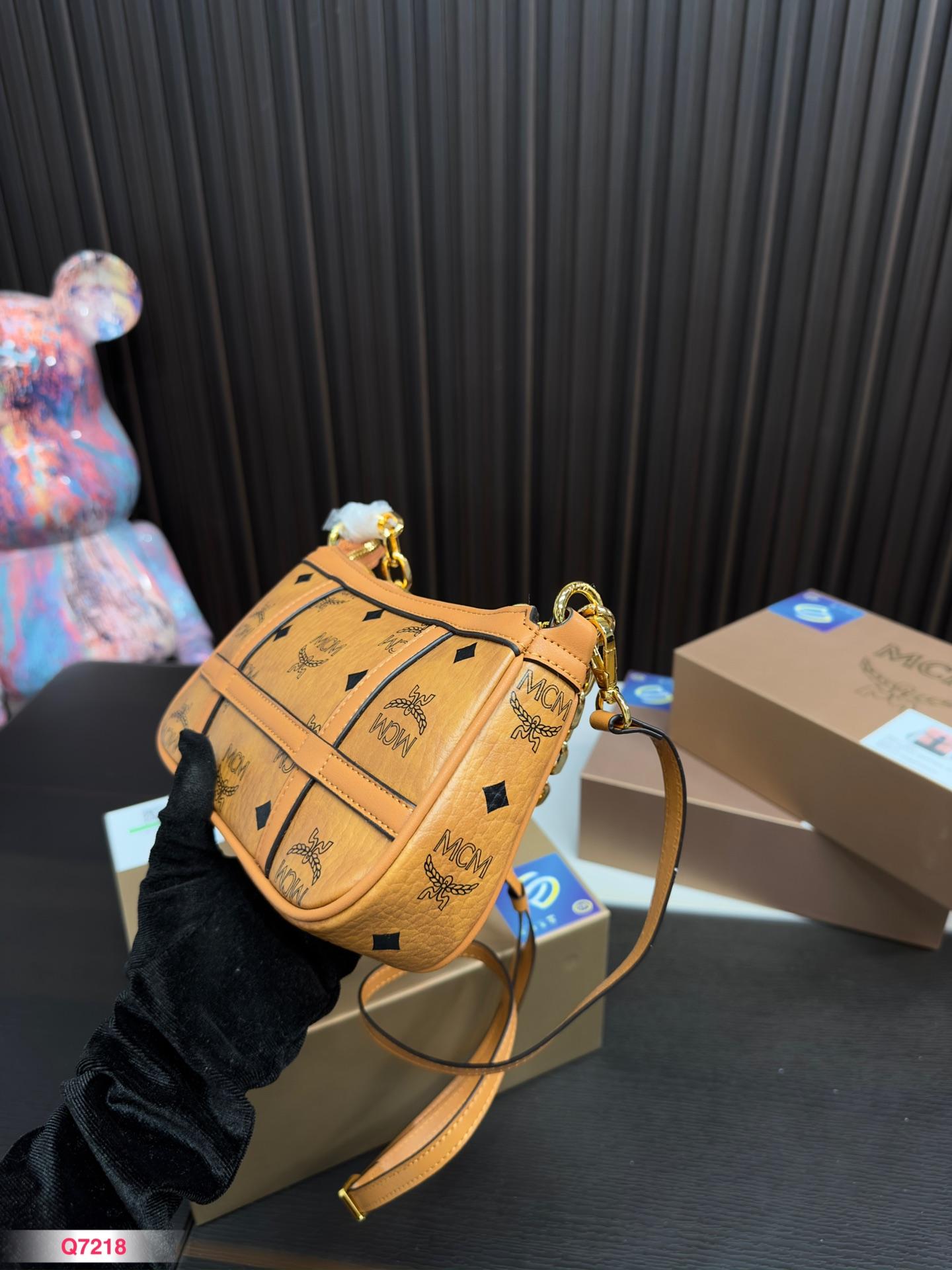 Replica MCM Bag 21*13CM