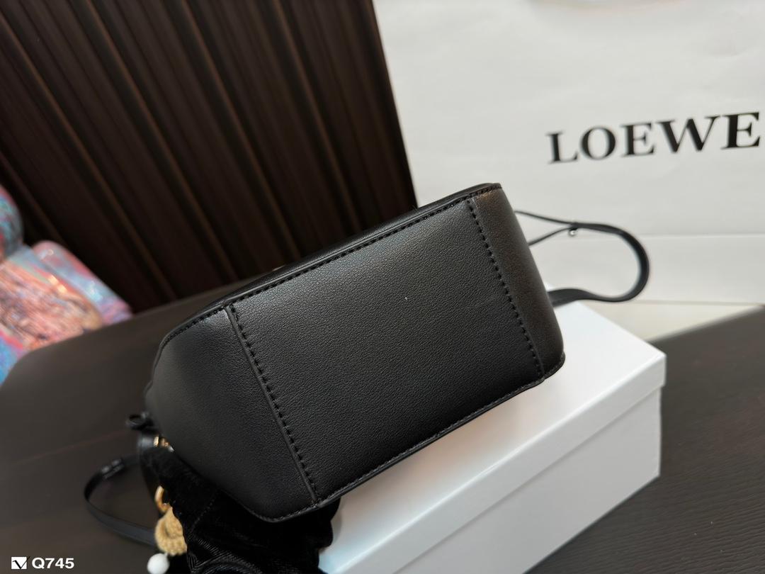 Replica LOEWE Bag 17*16CM