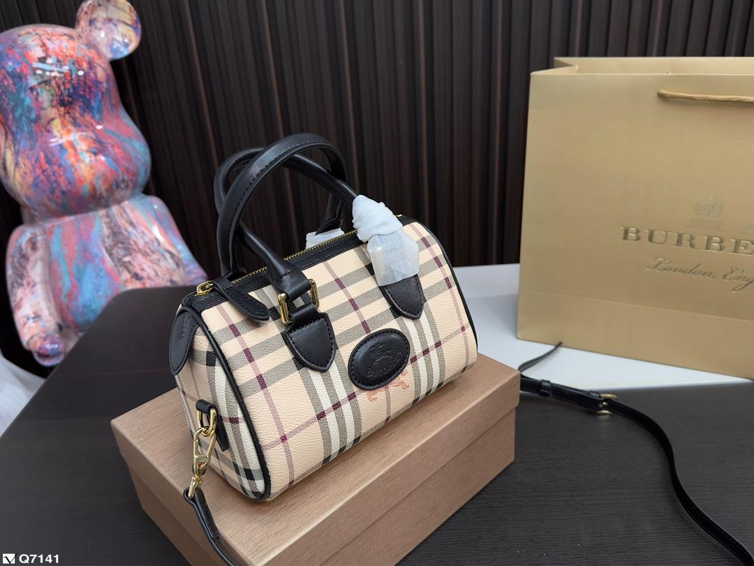 Replica Burberry Bag 20*13CM