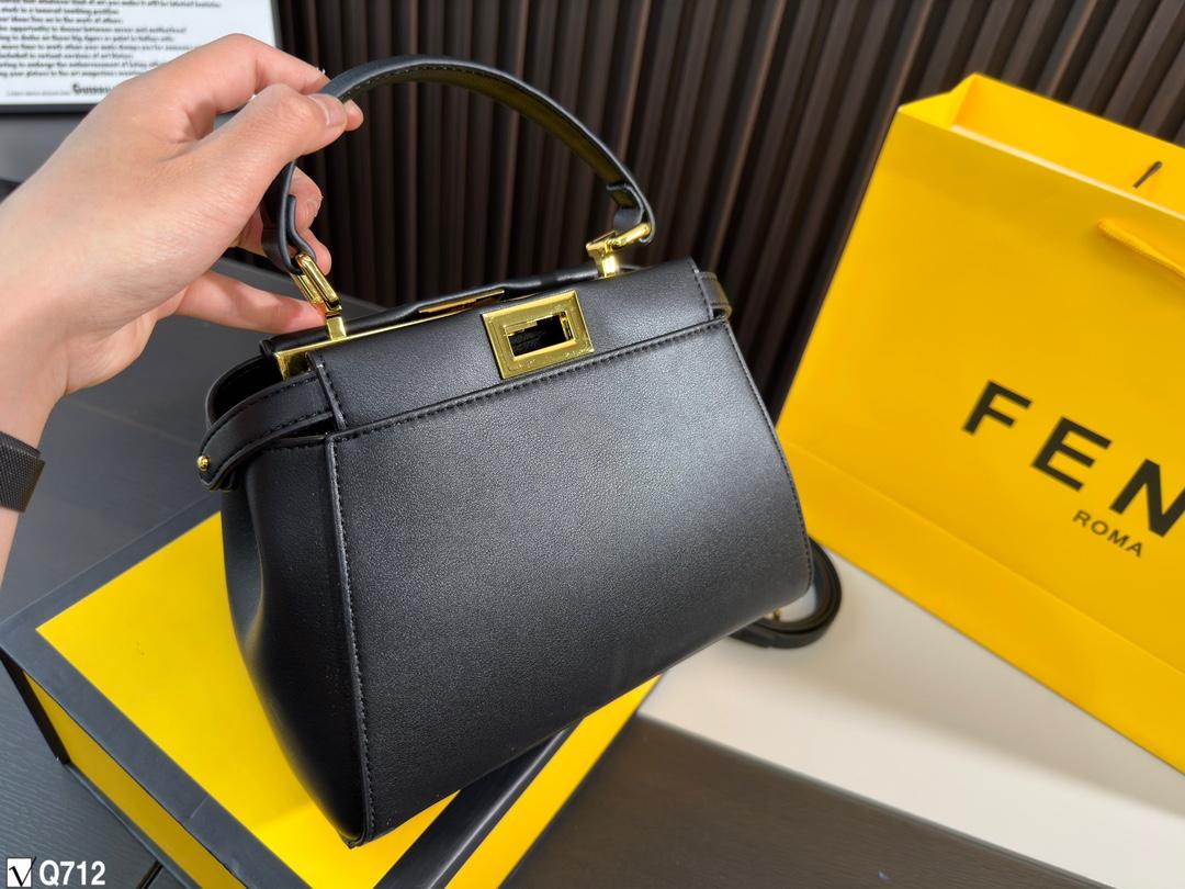 Replica Fendi Bag 20*19CM