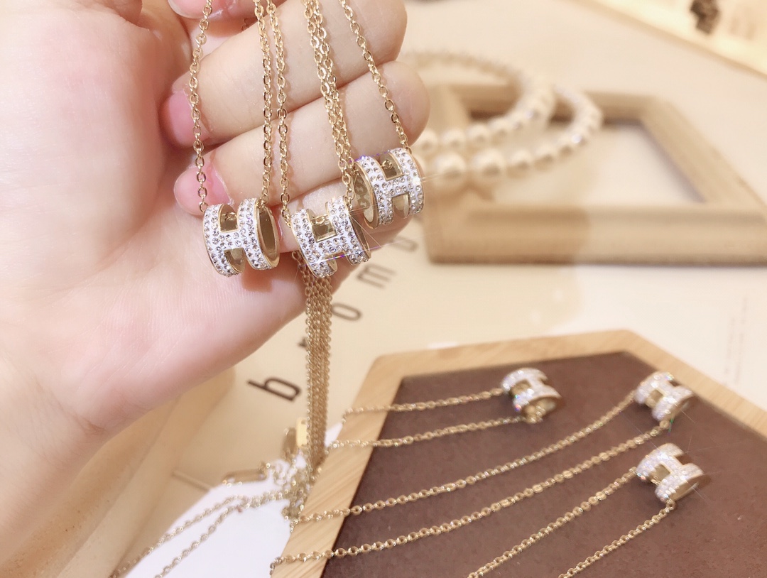 Replica HERMES Necklace