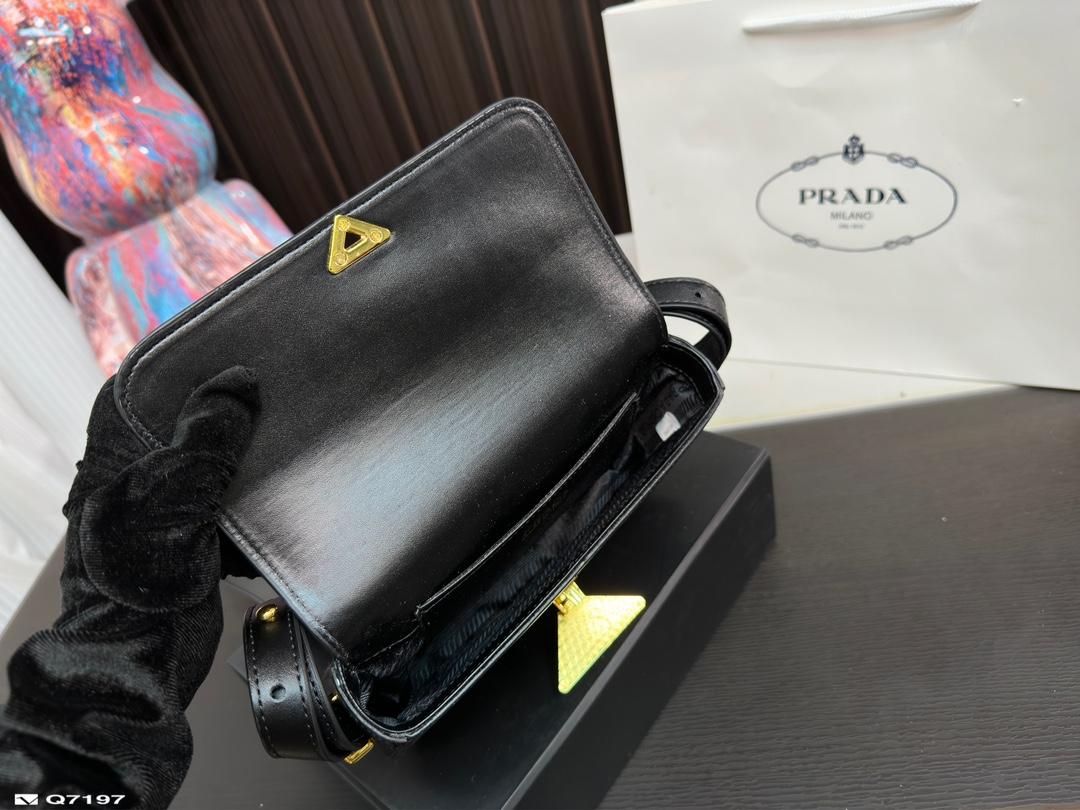 Replica Prada Bag 21*13CM