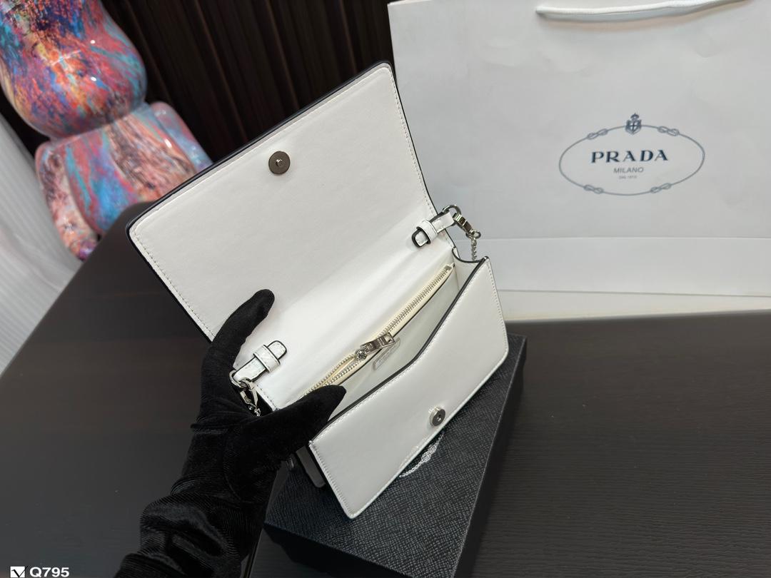 Replica Prada Bag 18*12CM