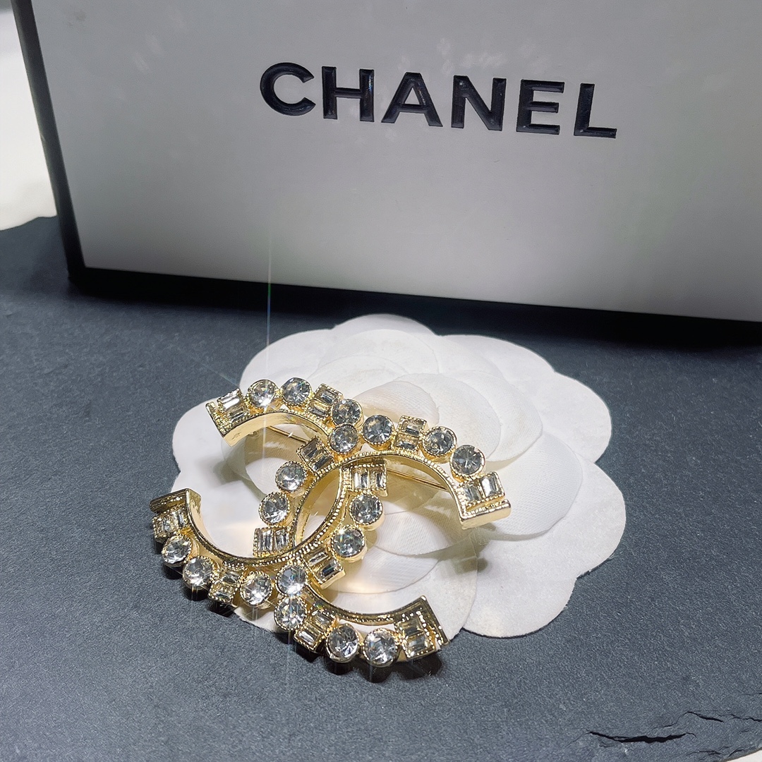 Replica CHANEL Brooch