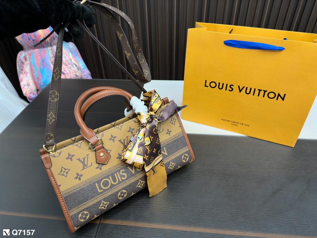 Replica Louis Vuitton Bag 15*29CM