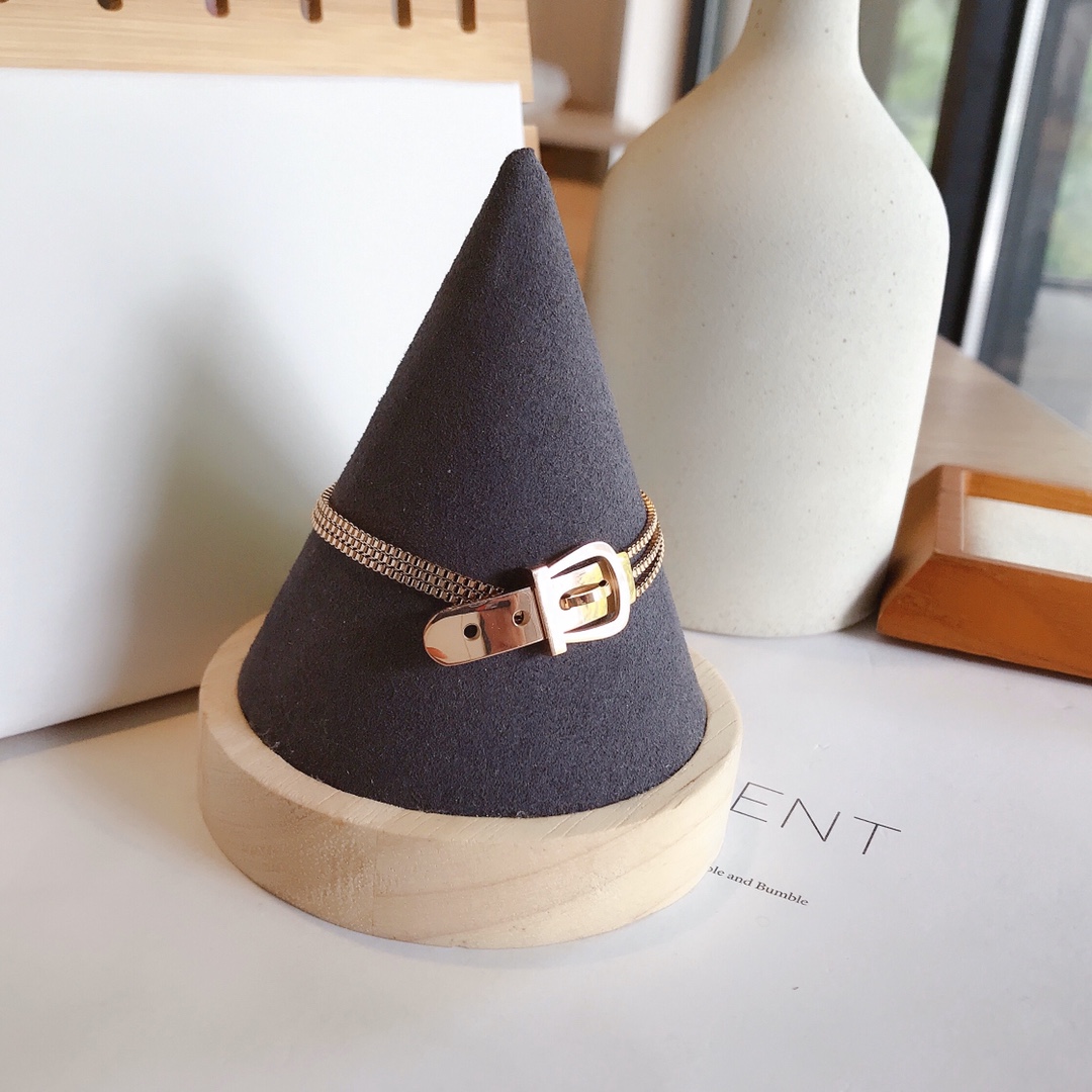 Replica LOUIS VUITTON Bracelet