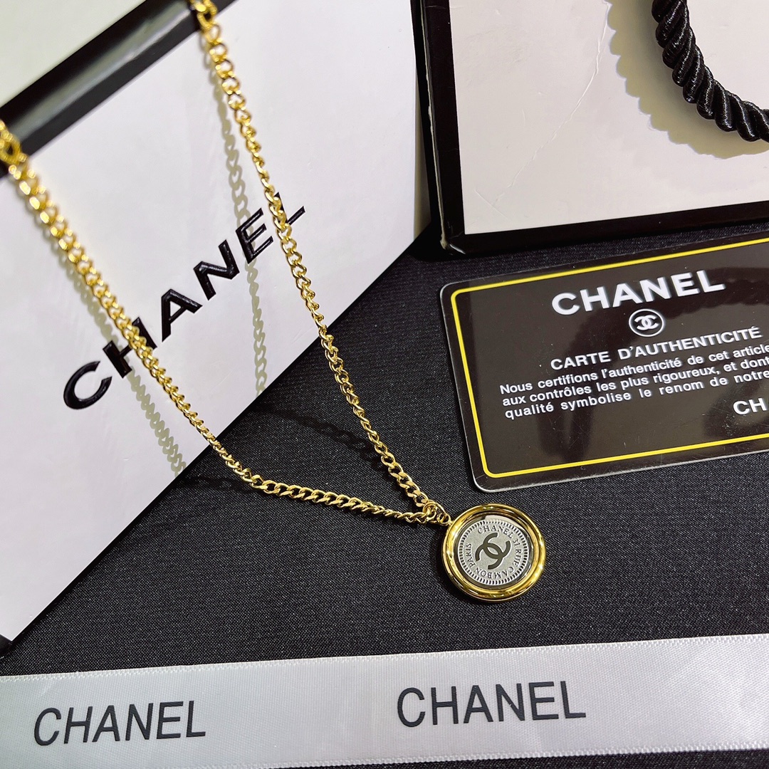 Replica CHANEL Necklace