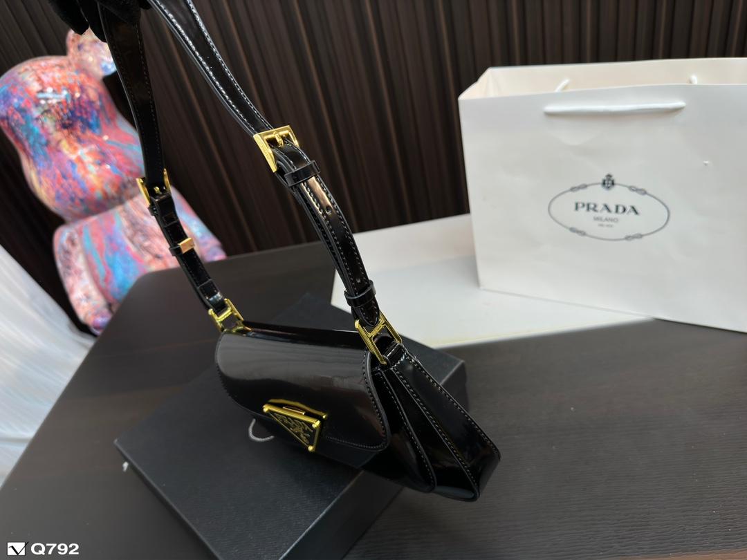 Replica Prada Bag 14*26CM