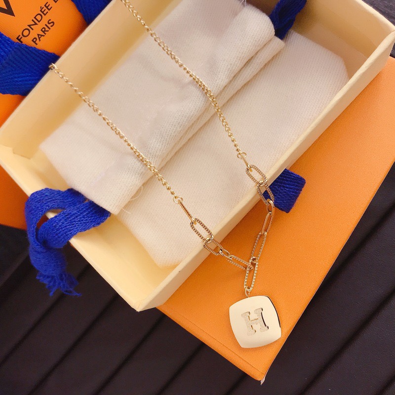 Replica HERMES Necklace