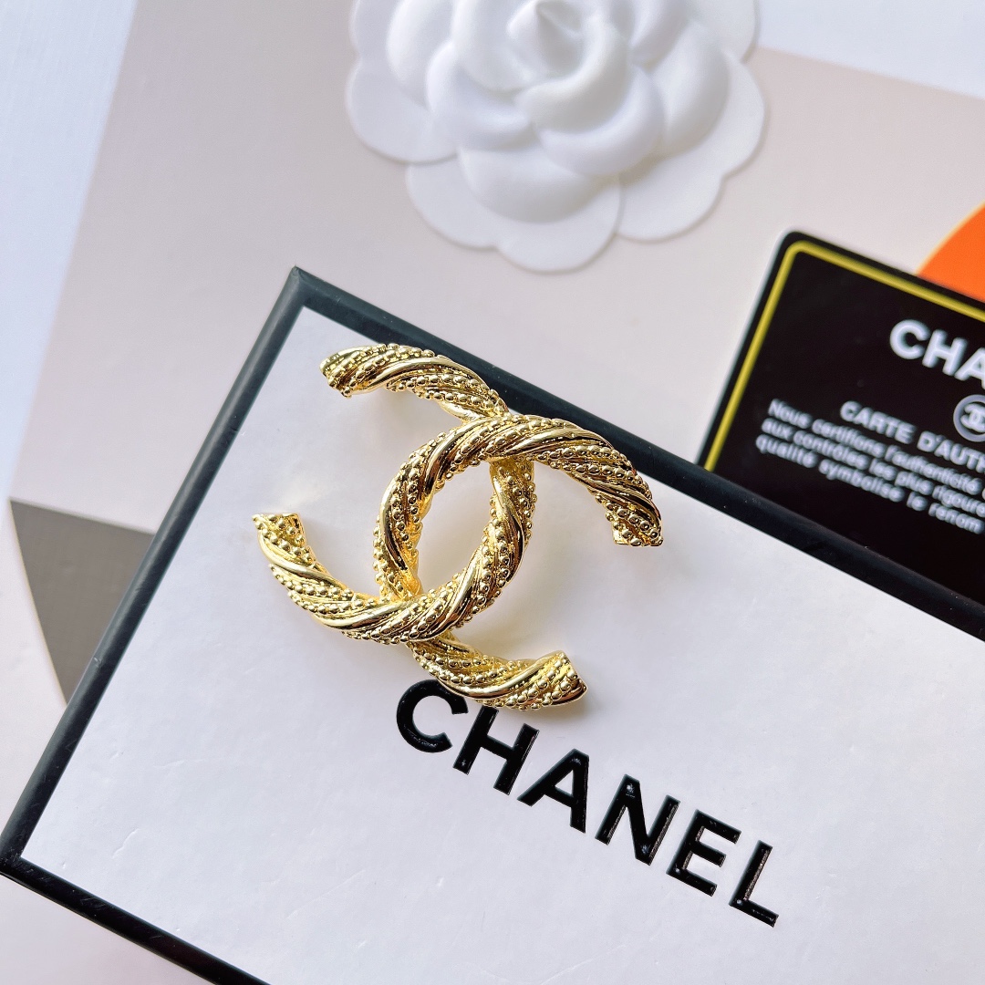 Replica CHANEL Brooch